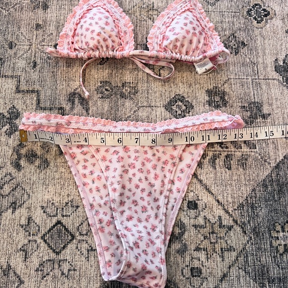 NWT Strawberry Milk Mob women’s honey glaze floral bikini set size small - Picture 7 of 9